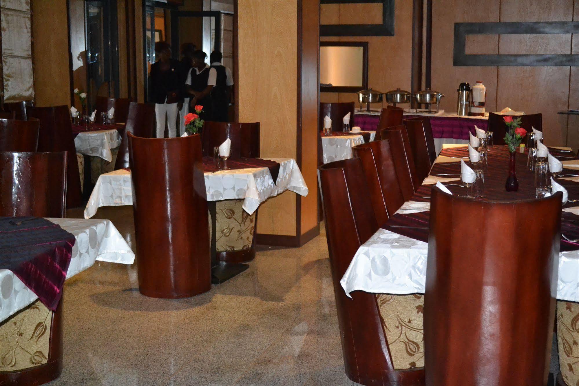 Mawa Hotel Bamenda Exteriör bild