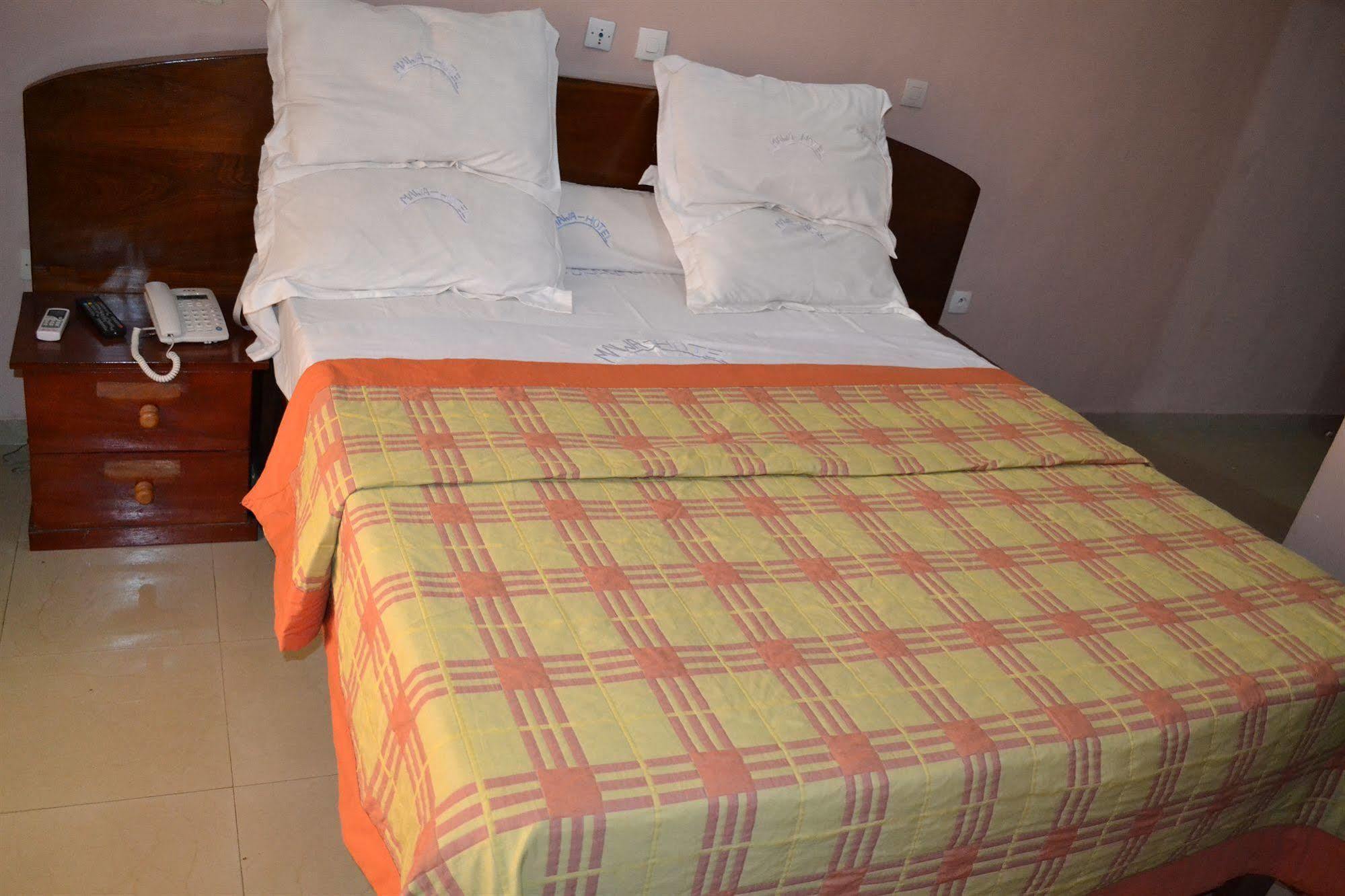 Mawa Hotel Bamenda Exteriör bild